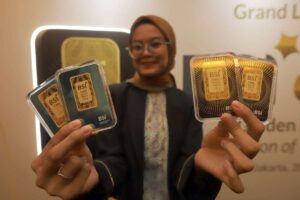 Bisnis-emas5-7