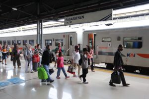 KAI-Berhasil-Berangkatkan-3-7