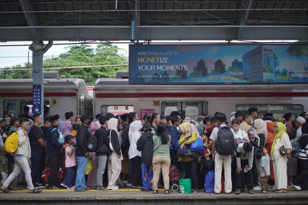 KAI-Commuter-Sukses-2-4