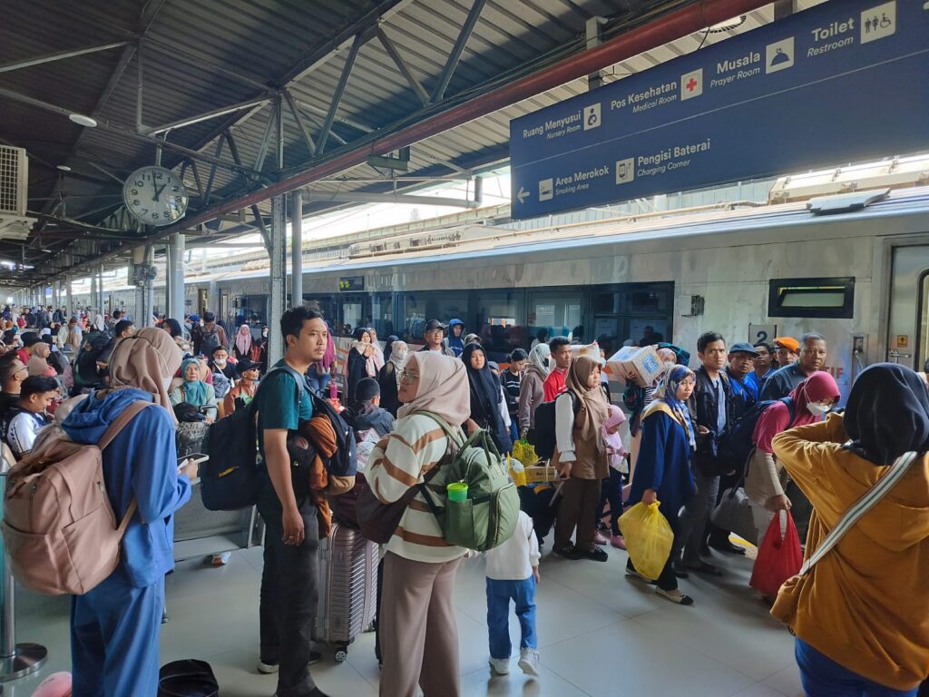 KAI-Lebih-dari-23-Juta-2-7