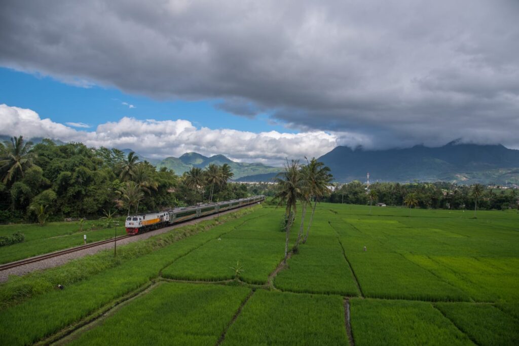 KAI-KA-Airlangga-1-9