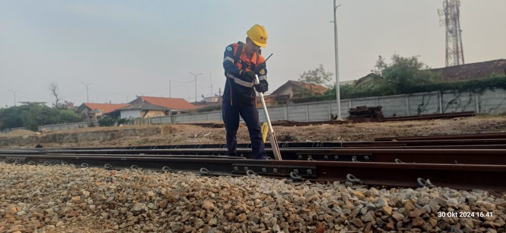 KAI-Peran-Krusial-Petugas-2-3